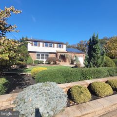 10 BIRCH GROVE LN, Blackwood, NJ 08012