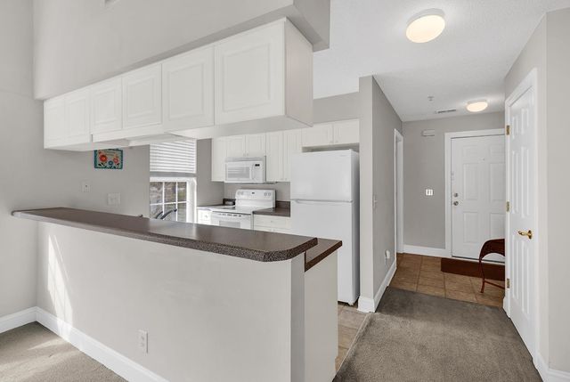 627 Woodmoor Dr Unit 303, Murrells Inlet, SC 29576