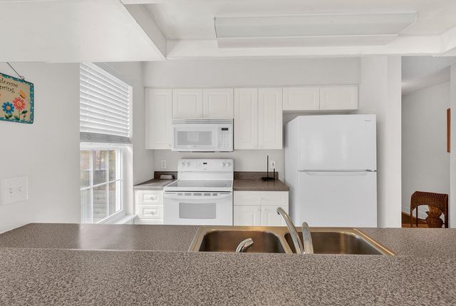 627 Woodmoor Dr Unit 303, Murrells Inlet, SC 29576