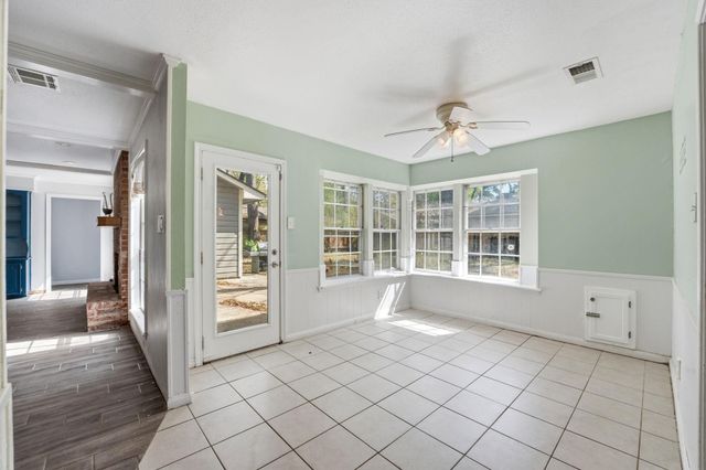 1918 Thousand Pines Drive, Kingwood, TX 77339