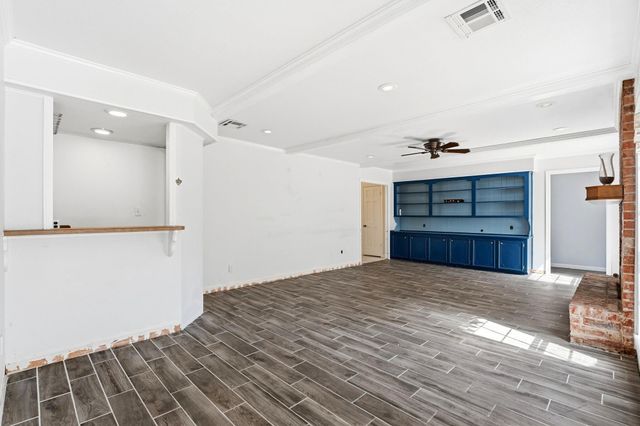 1918 Thousand Pines Drive, Kingwood, TX 77339