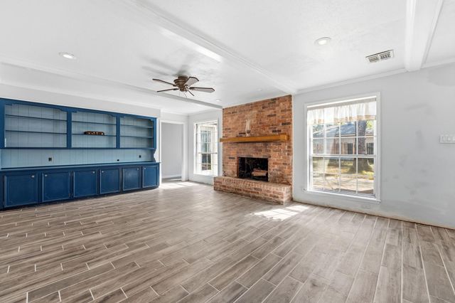 1918 Thousand Pines Drive, Kingwood, TX 77339