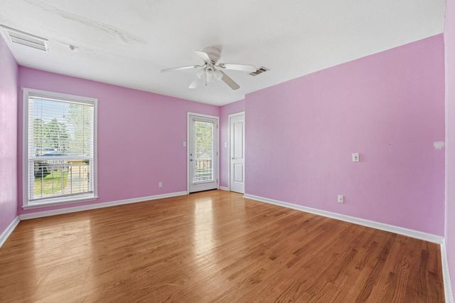 1918 Thousand Pines Drive, Kingwood, TX 77339