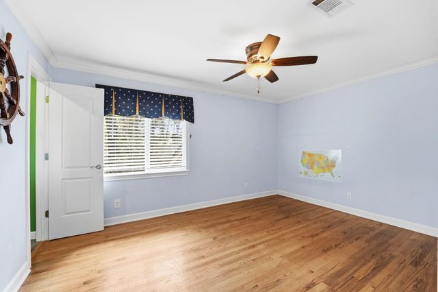 1918 Thousand Pines Drive, Kingwood, TX 77339