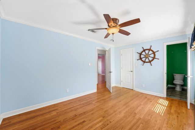 1918 Thousand Pines Drive, Kingwood, TX 77339