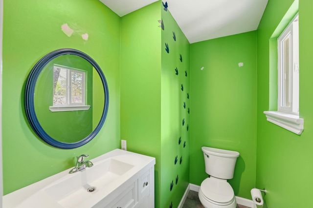 1918 Thousand Pines Drive, Kingwood, TX 77339