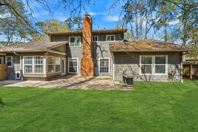 1918 Thousand Pines Drive, Kingwood, TX 77339