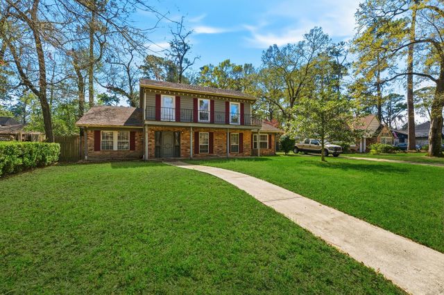 1918 Thousand Pines Drive, Kingwood, TX 77339