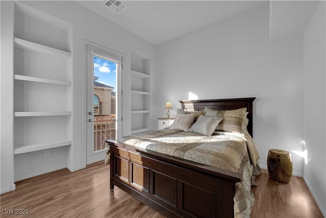 7878 Carysford Avenue, Las Vegas, NV 89178