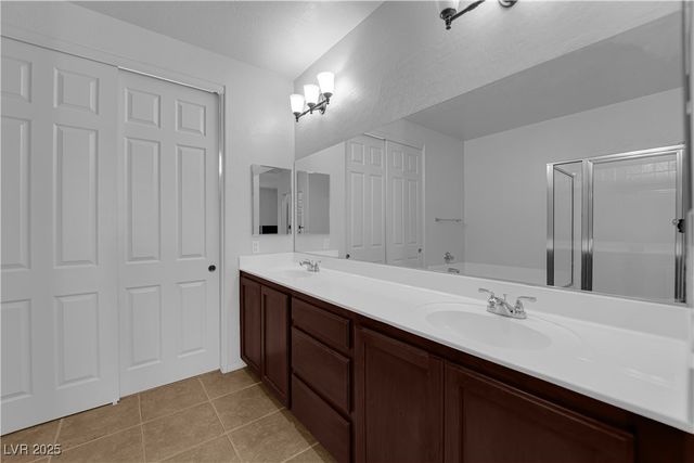 7878 Carysford Avenue, Las Vegas, NV 89178