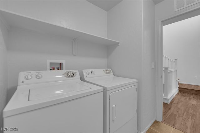 7878 Carysford Avenue, Las Vegas, NV 89178