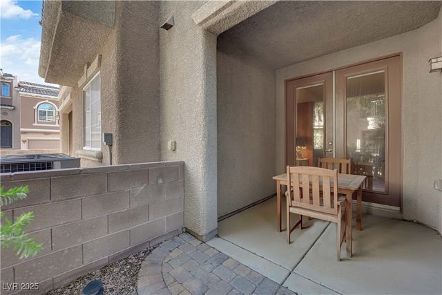 7878 Carysford Avenue, Las Vegas, NV 89178