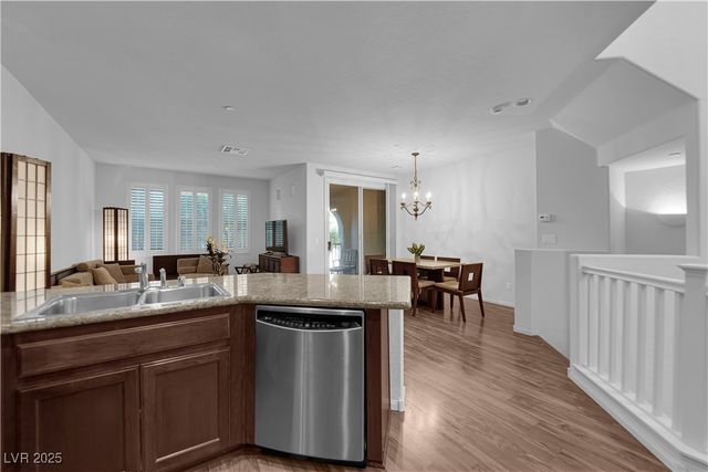 7878 Carysford Avenue, Las Vegas, NV 89178