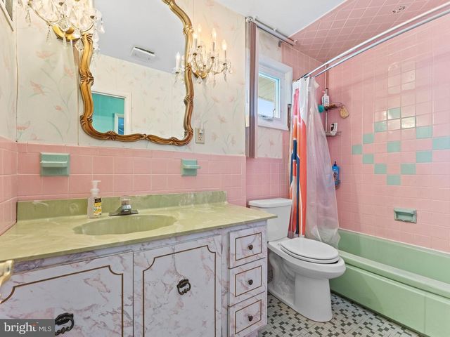 1019 EDGEMOOR RD, Cherry Hill, NJ 08034