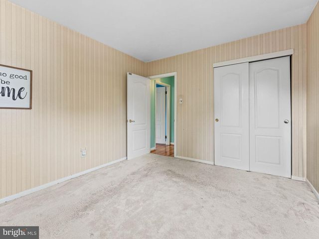 1019 EDGEMOOR RD, Cherry Hill, NJ 08034