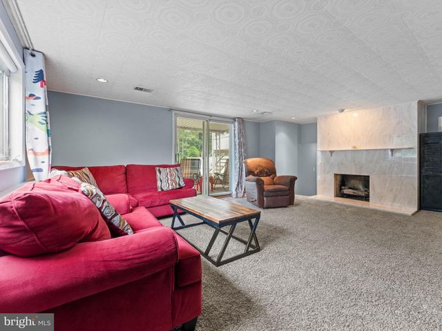 1019 EDGEMOOR RD, Cherry Hill, NJ 08034