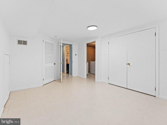 1019 EDGEMOOR RD, Cherry Hill, NJ 08034