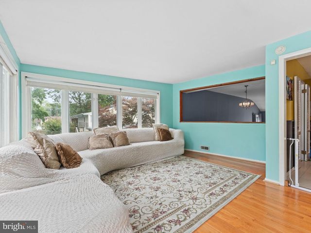 1019 EDGEMOOR RD, Cherry Hill, NJ 08034