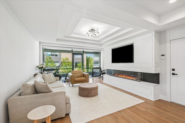 1857 N California Avenue 2, Chicago, IL 60647