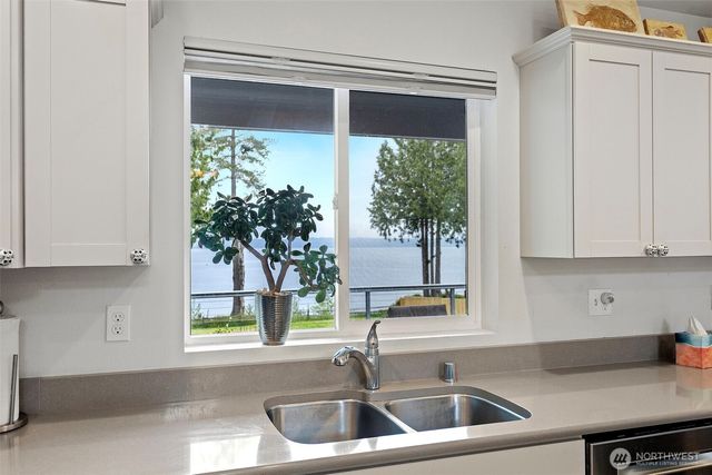 3013 Paradise Bay Road, Port Ludlow, WA 98365