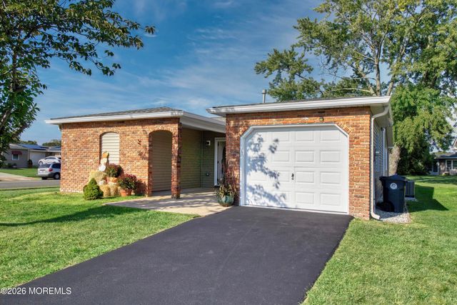 27 Rossetti Court, Brick, NJ 08724