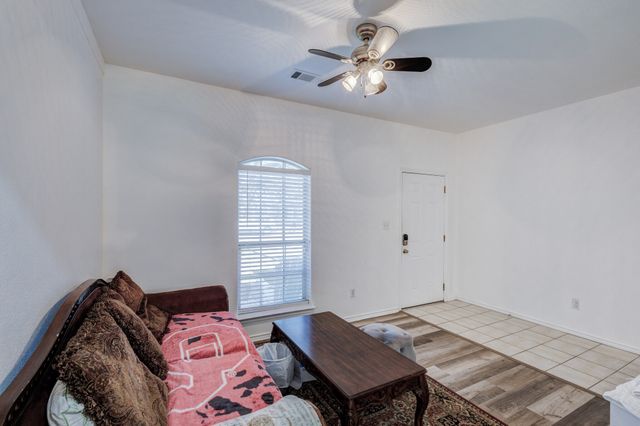 6012 Rich Street, Fort Worth, TX 76112