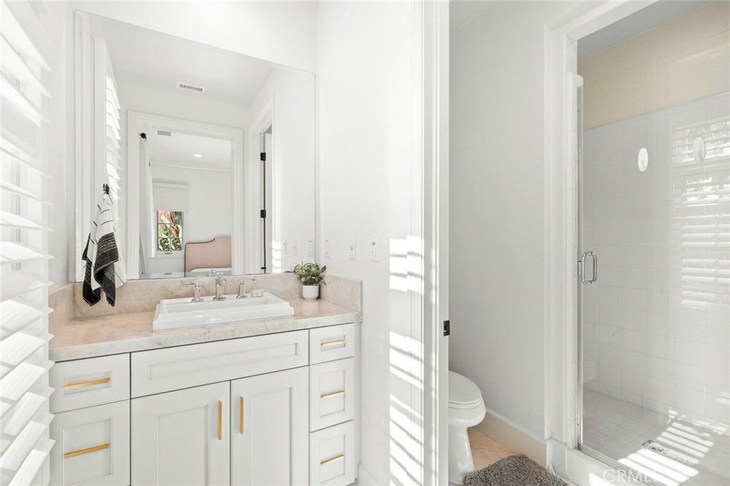Image 12 of property listing at 133 Larksong, Irvine, CA 92602
