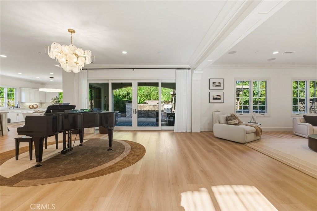 Image 22 of property listing at 133 Larksong, Irvine, CA 92602