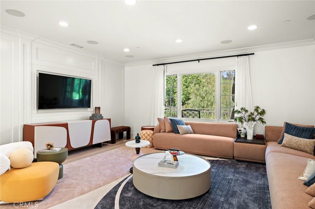 Image 27 of property listing at 133 Larksong, Irvine, CA 92602