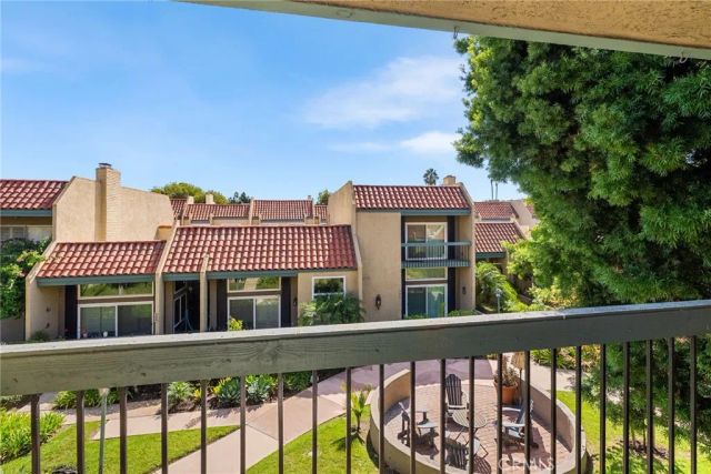 974 Palo Verde, Long Beach, CA 90815