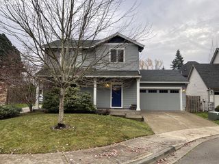 528 W SHERMAN St, Newberg, OR 97132