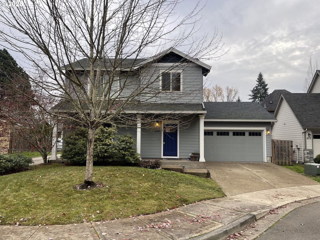 528 W SHERMAN St, Newberg, OR 97132