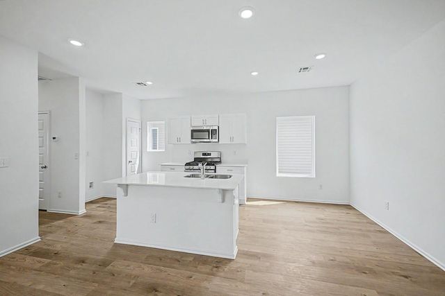3632 Maggie Road, Mustang, OK 73064