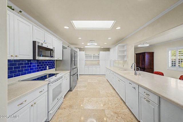 3822 W HELENA Drive, Glendale, AZ 85308