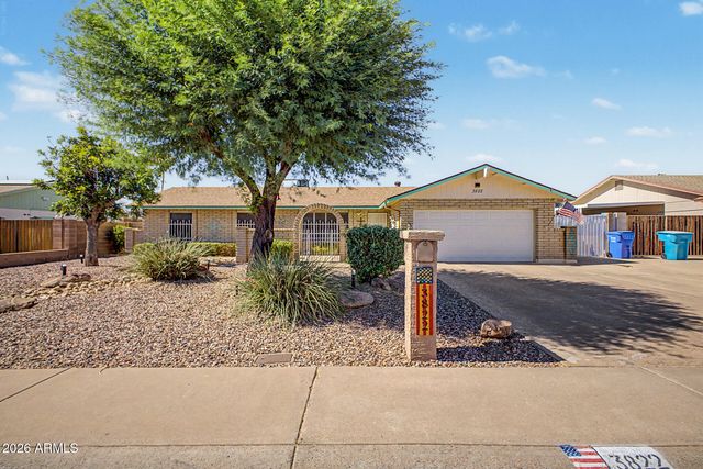 3822 W HELENA Drive, Glendale, AZ 85308