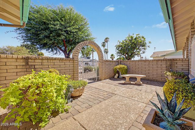 3822 W HELENA Drive, Glendale, AZ 85308