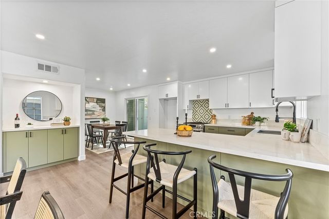 619 N Wilson Avenue B, Pasadena, CA 91106