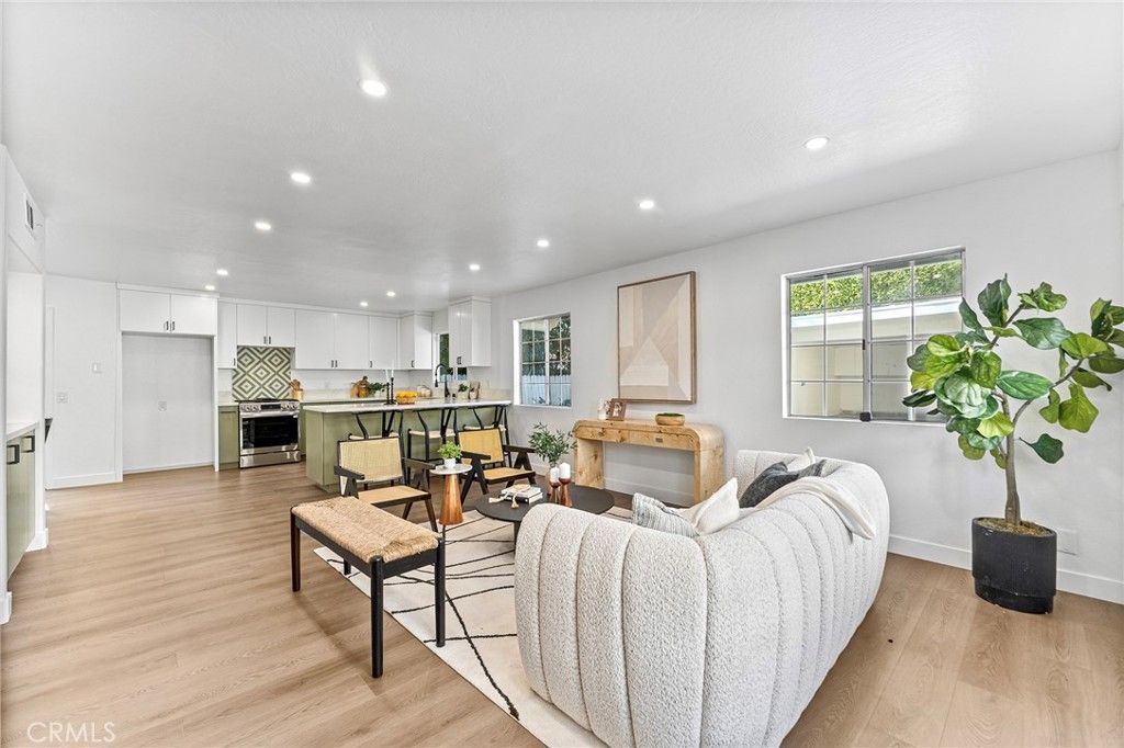 619 N Wilson Avenue B, Pasadena, CA 91106