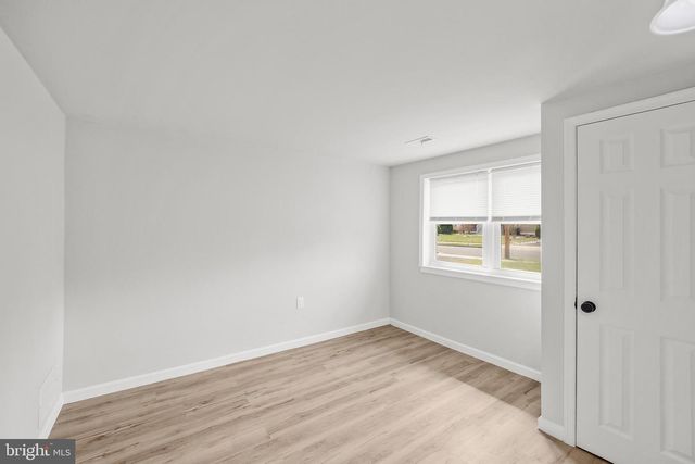 902 LAINGS AVE, Bristol, PA 19007