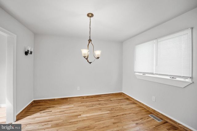 902 LAINGS AVE, Bristol, PA 19007