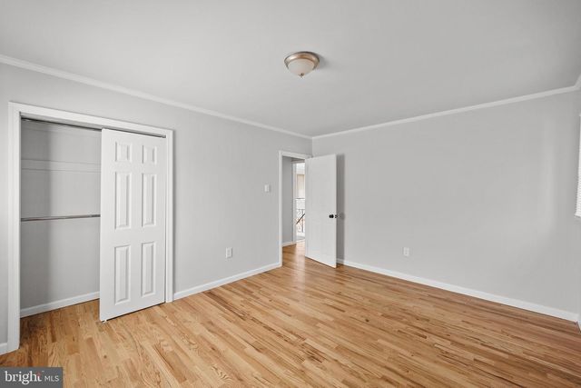 902 LAINGS AVE, Bristol, PA 19007