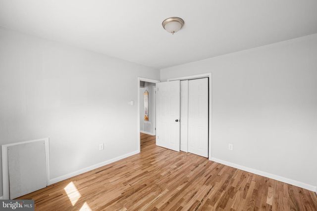 902 LAINGS AVE, Bristol, PA 19007