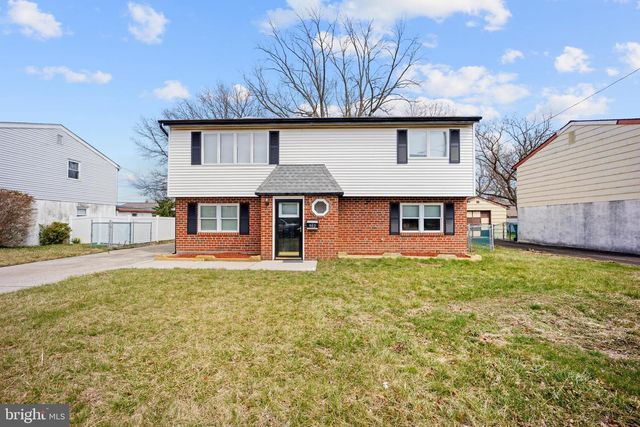 902 LAINGS AVE, Bristol, PA 19007