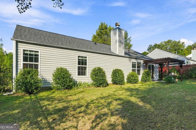 1215 Hillcrest Glenn Circle, Sugar Hill, GA 30518