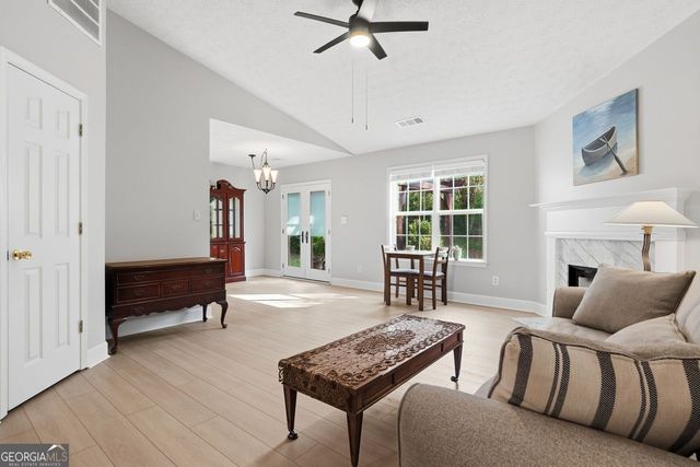 1215 Hillcrest Glenn Circle, Sugar Hill, GA 30518