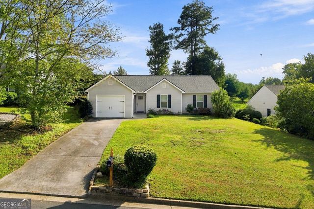 1215 Hillcrest Glenn Circle, Sugar Hill, GA 30518