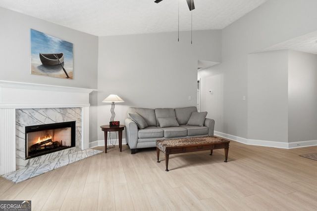 1215 Hillcrest Glenn Circle, Sugar Hill, GA 30518