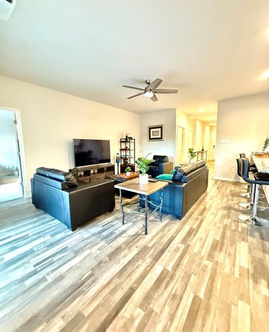 302 Del Monte Drive, Huntsville, TX 77320