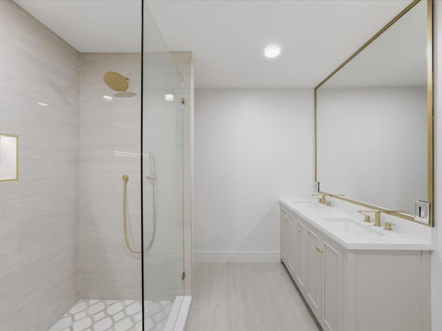 1907 Rambling Ridge Lane, Carrollton, TX 75007