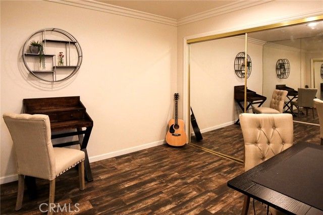 14141 Dickens 111, Sherman Oaks, CA 91423